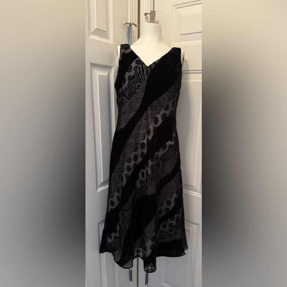 Donna Ricco Black and Silver sz10 Dress